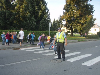 Asistencia mestských policajtov pri školách