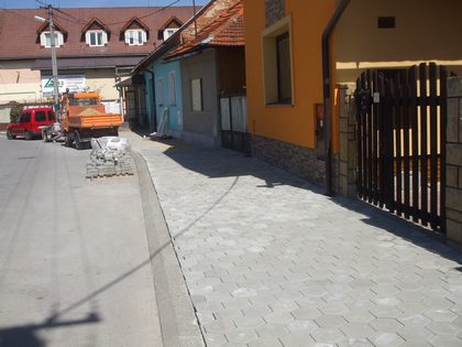 Zhotovenie chodníka na ul. Kollárova